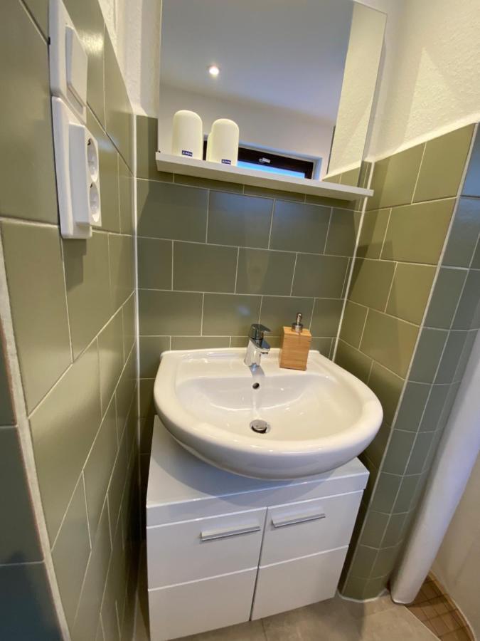 Ferienzimmer Am Strom 34 Росток Экстерьер фото